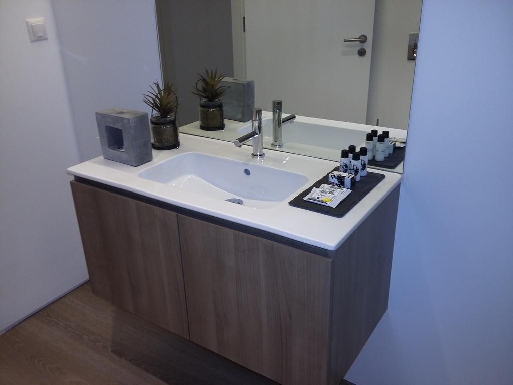 Alma Moura Residences Lisboa Стая снимка